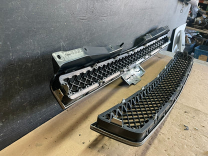 2007 to 2014 Chevrolet Avalanche Front Upper Lower Set Grill Grille N5625 PS12