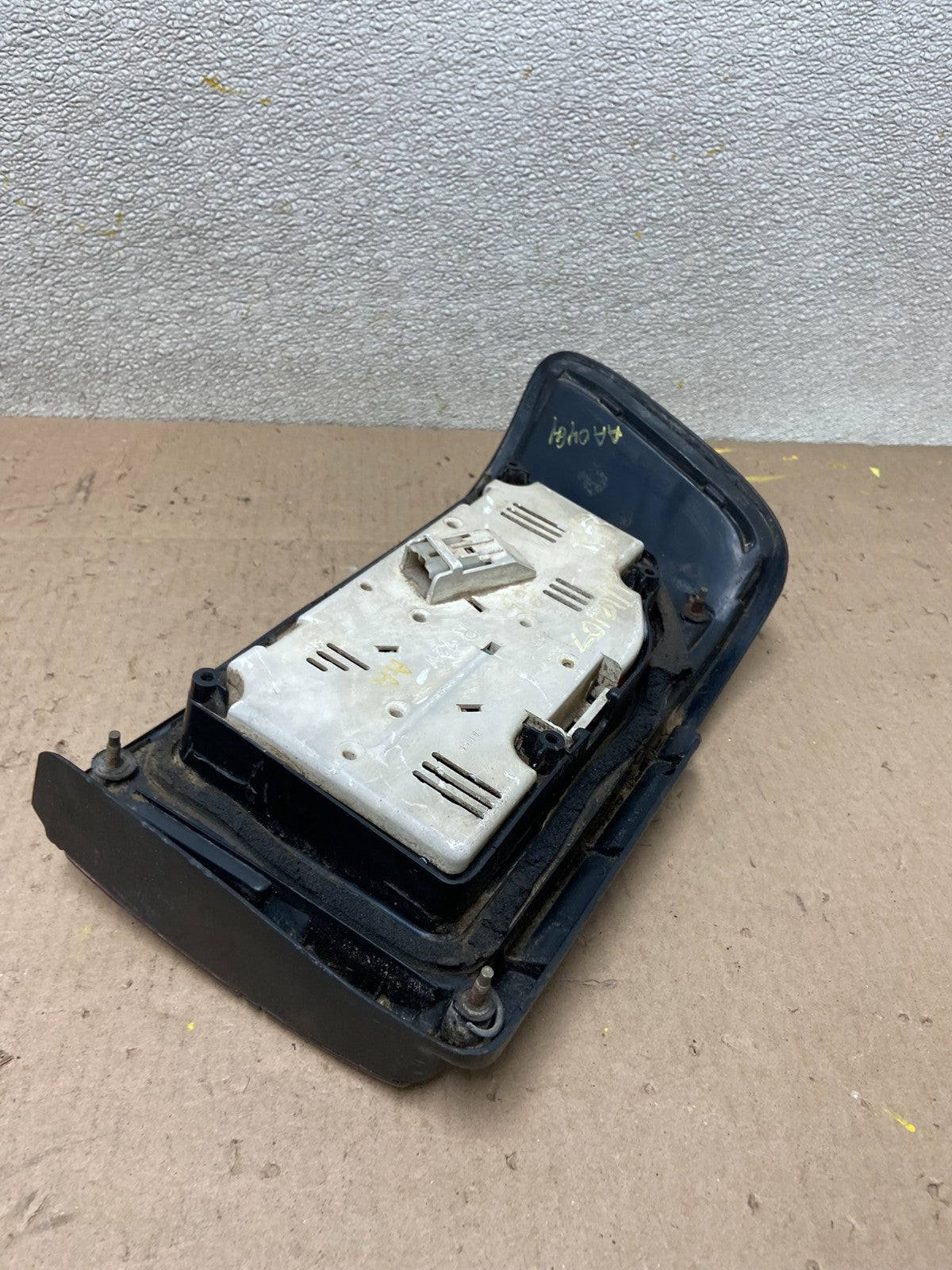1988 - 1992 Toyota Corolla Right Passenger RH Side Tail light aa0464 DG5