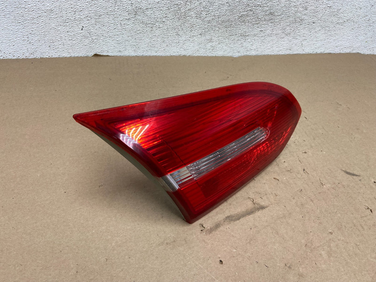 2015 - 2018 Ford Focus Sedan Left Driver LH Inner Tail Light AG3423 PS2