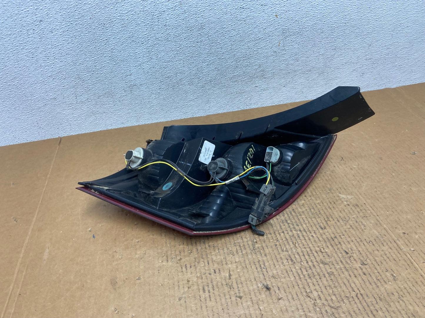 2003-2007 Saturn Ion Passenger Right RH Side Tail Light Tail Light AE1201 LK7