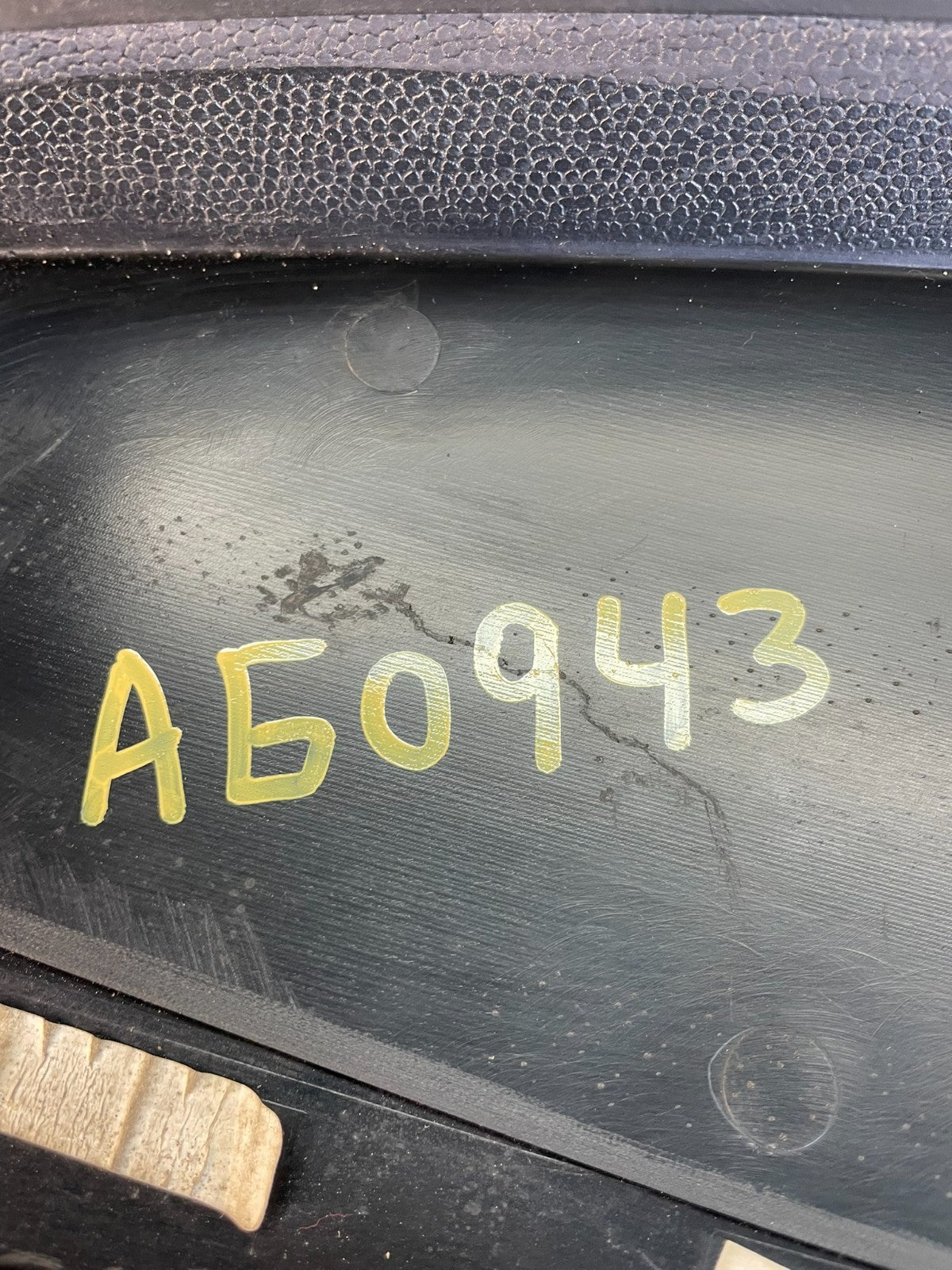 2011 to 2015 Ford Explorer Rear Upper Tailgate Liftgate Wing Spoiler AG0943 DG5