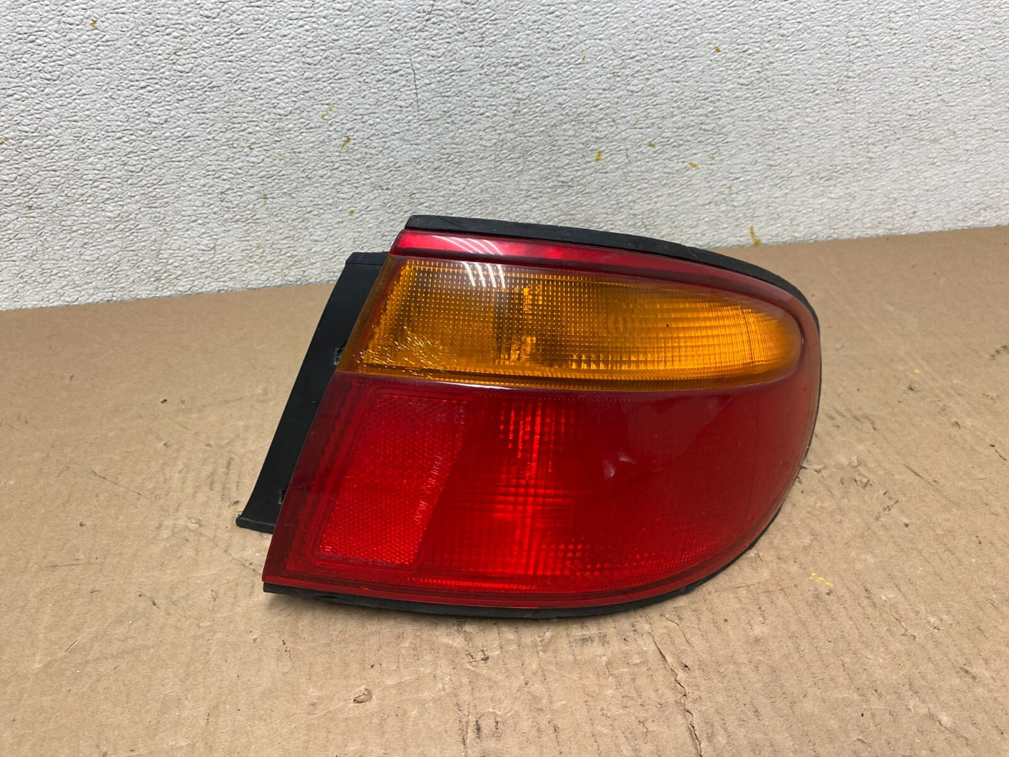 1995 to 1998 Mazda Millenia Right RH Side Tail Light Oem N1284 PS0