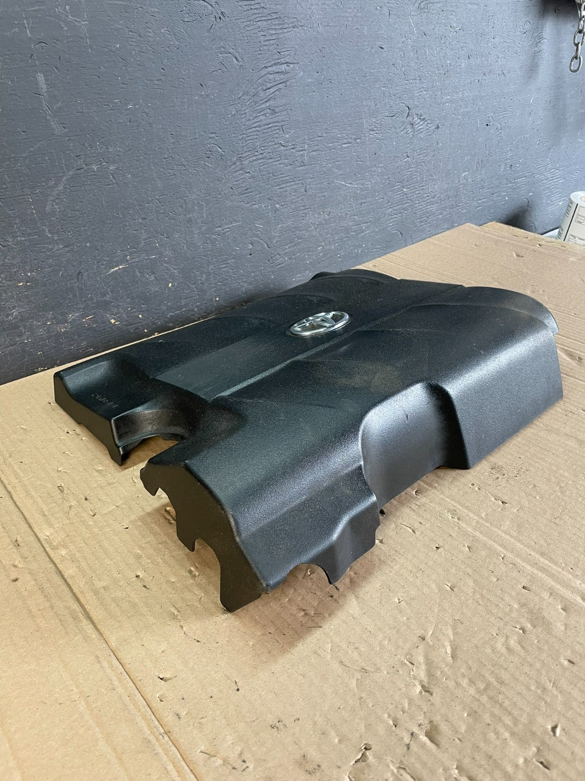 2011 to 2016 Toyota Sienna Top Engine Cover Lid AD8713 DG1