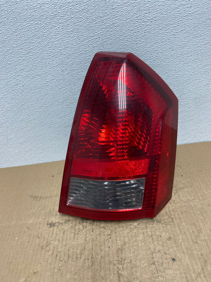 2005 2006 2007 Chrysler 300 Right Passenger Rh Side Tail Light AD2448 LK0