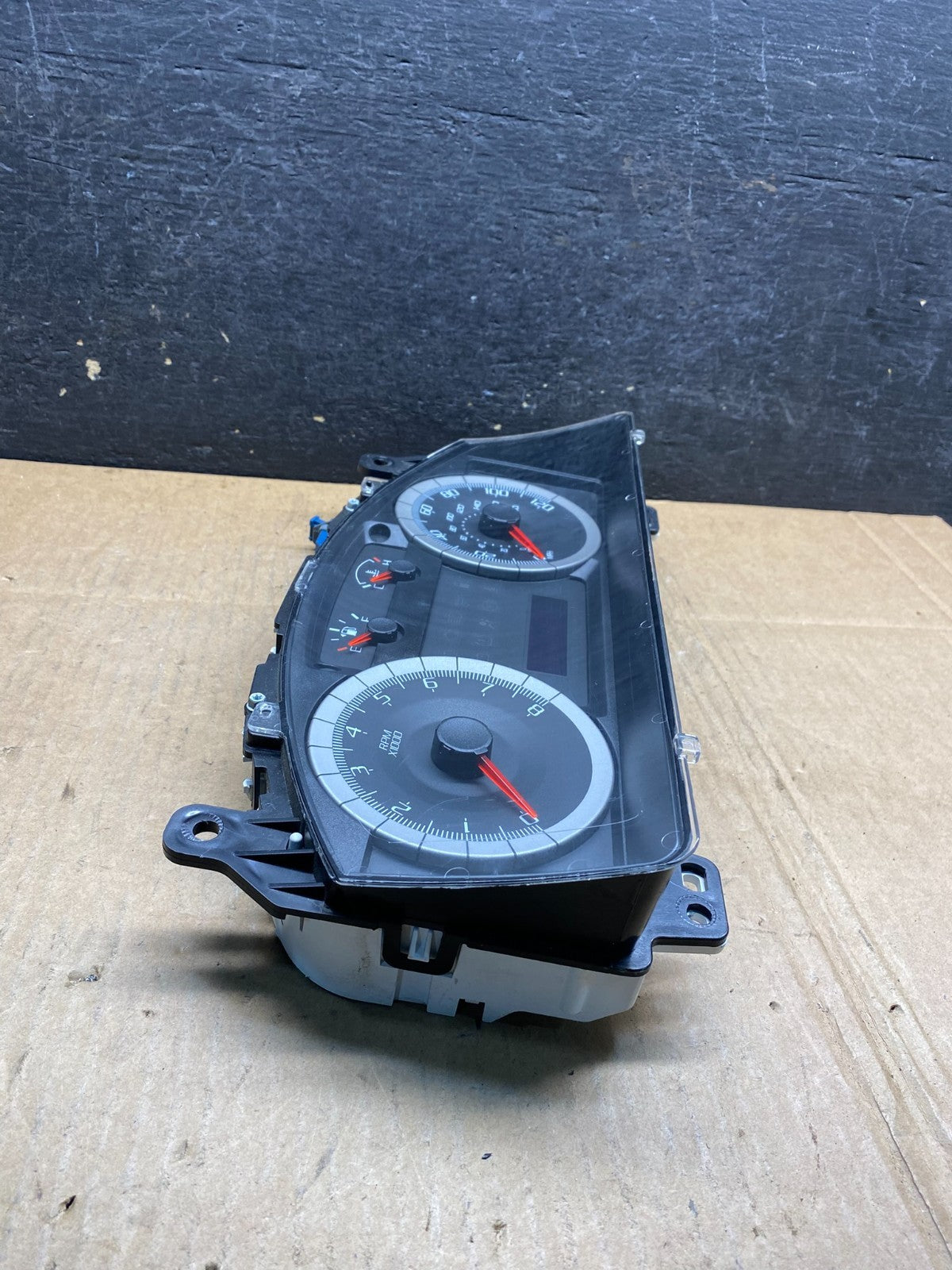 2008 to 2012 Ford Escape Speedometer Cluster Gauge AI9767 DW1