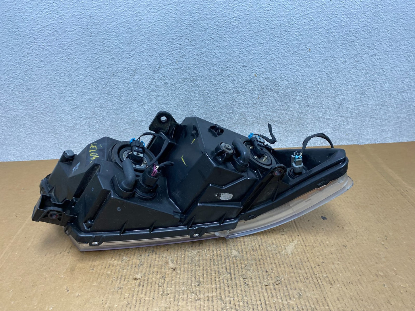 2009 to 2017 Dodge Journey Headlight Left Driver Lh Side Halogen AE2749 DW5