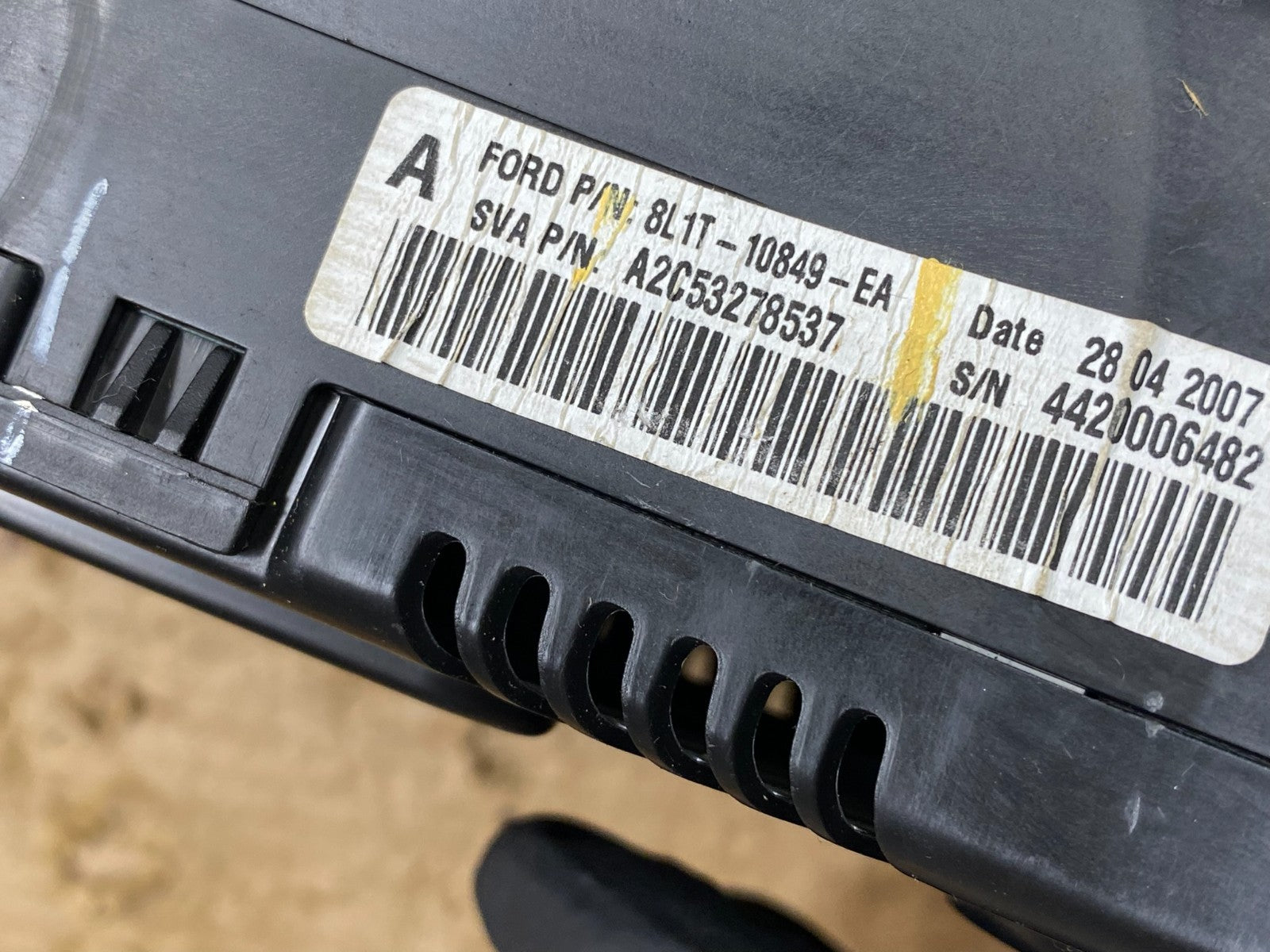 2007 2008 Ford Expedition Speedometer Cluster Gauge Z4547 DG5