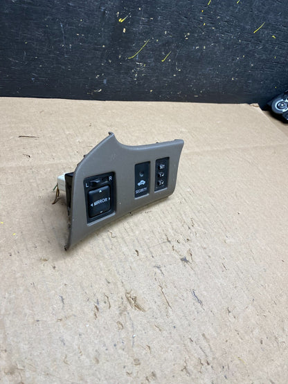 1999-2003 Lexus RX300 Front Left Driver Side Master Mirror Seat Control T4721 DG1