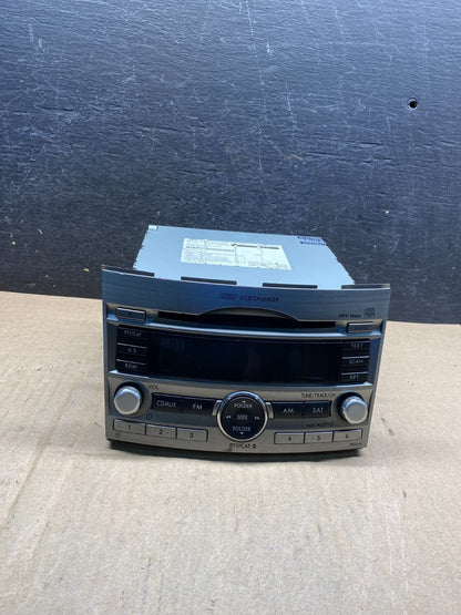 2010 to 2012 Subaru Legacy AM FM CD MP3 Radio Player AJ0107 DW0