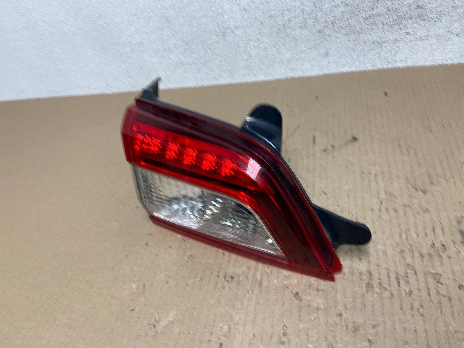 2015 - 2019 Subaru Outback Left Driver LH Inner Tail Light AE7044 LK1