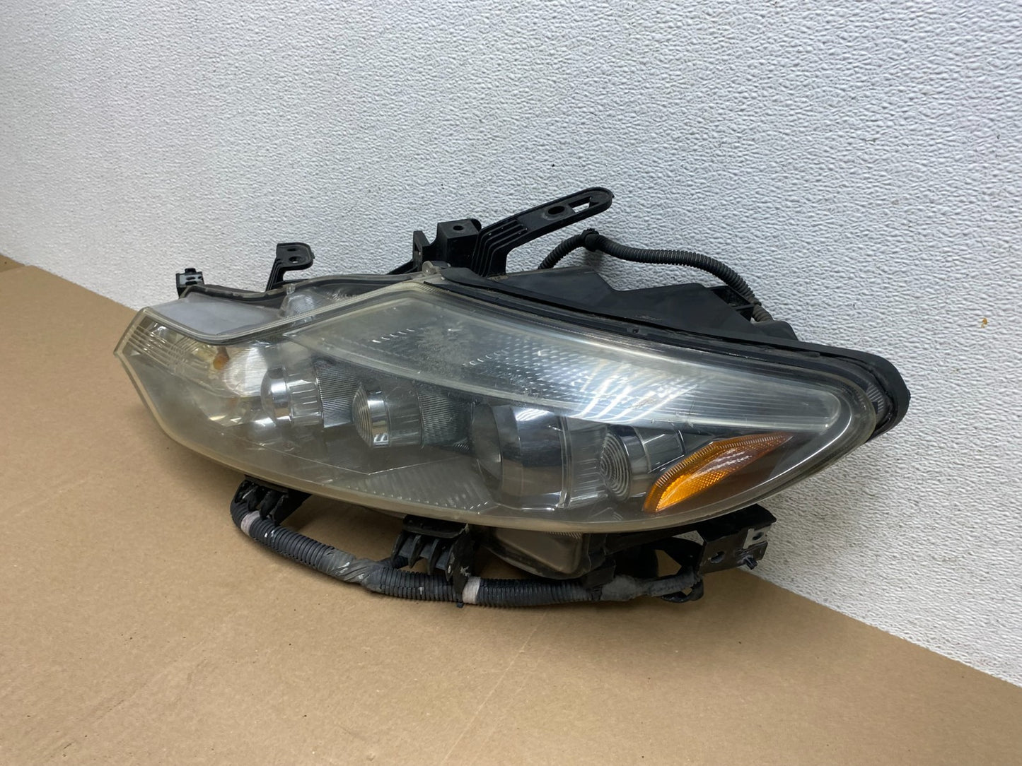 2011 to 2014 Nissan Murano Headlight Left Driver LH Side Xenon Hid AE6626 DW1