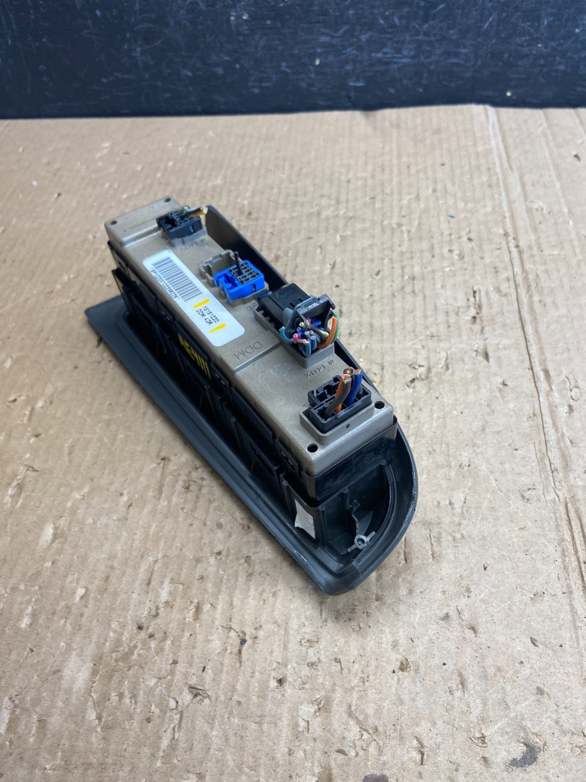 2003-2006 Chevrolet Silverado Driver Side Master Window Switch AE4111 DG4