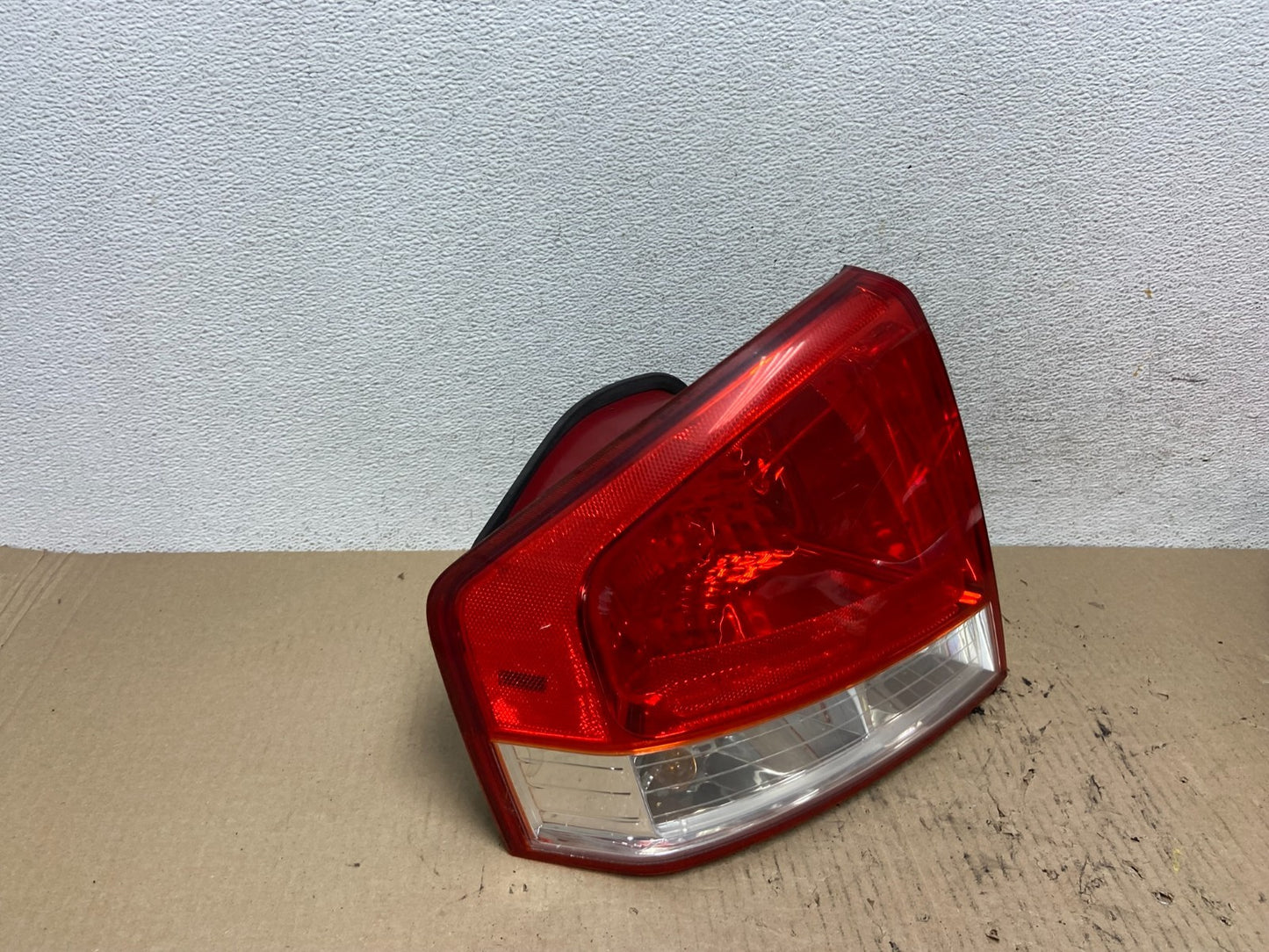2007 to 2008 Kia Spectra Sedan Left Driver LH Side Tail Light AF5930 DG2