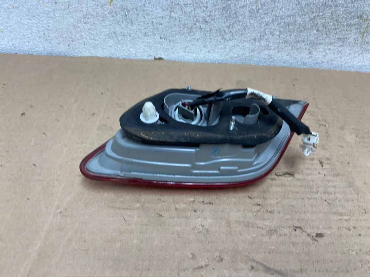 2010 - 2011 Toyota Camry Right Passenger RH Side Inner Tail Light AH9516 LK4