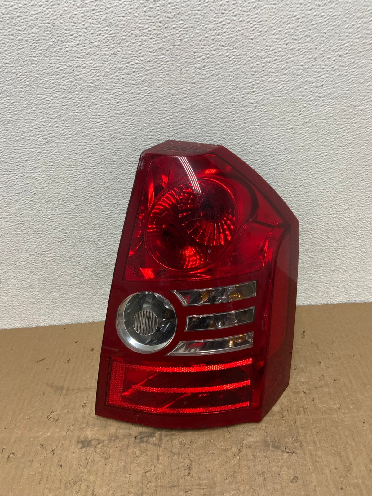 2008 2009 2010 Chrysler 300 Right Passenger RH Side Tail Light OEM AC0331 LK0