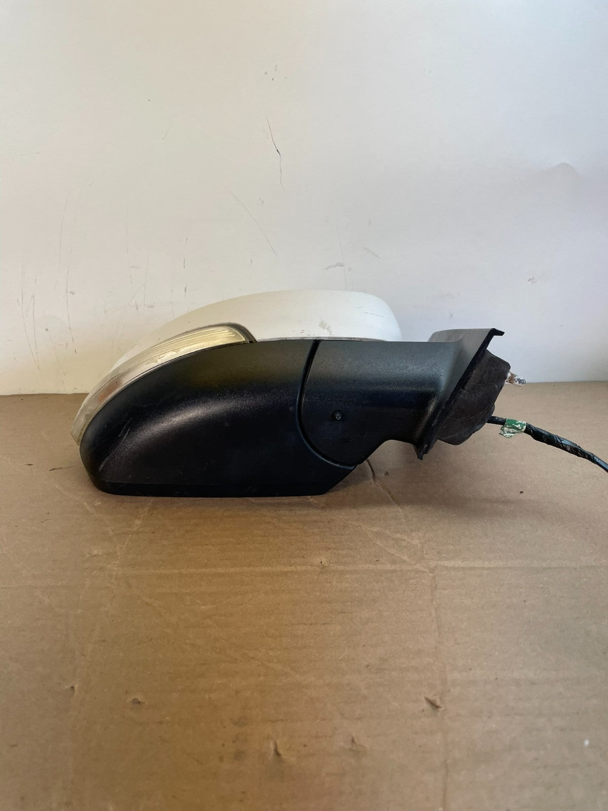 2013-2016 Ford C-Max Right Passenger Side View Door Turn Signal Mirror AG7866 DW3