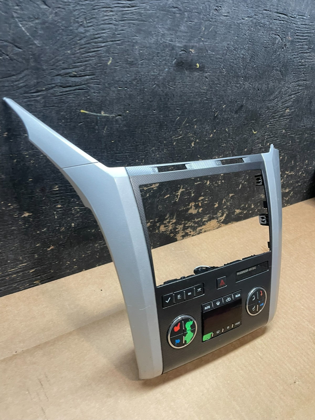 2008 to 2012 Chevrolet Traverse Climate Control Unit Heater Ac Panel  AA8996  DG2