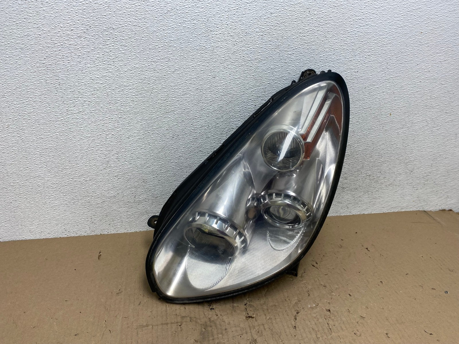 2006 - 2007 Subaru Tribeca B9 Left Driver LH Side Halogen Headlight AE88152