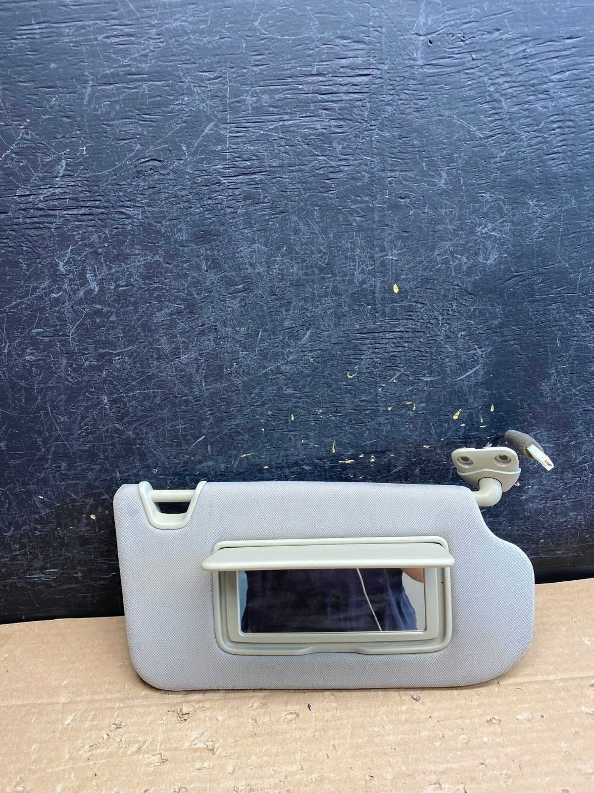 2008 to 2012 Infiniti Ex35 Right Passenger Side Interior Sun Visor AG84633