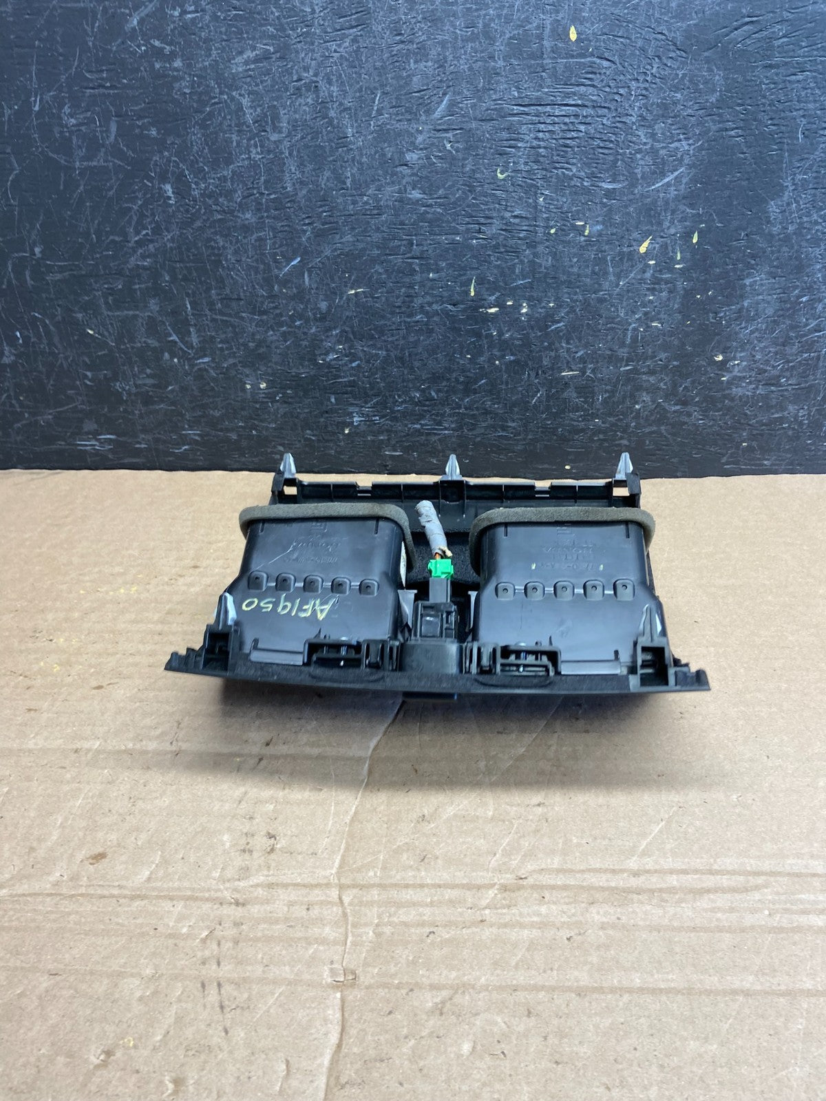 2007 to 2011 Honda CRV CR-V Front Center Panel Clock Air Vent af1950 DG4
