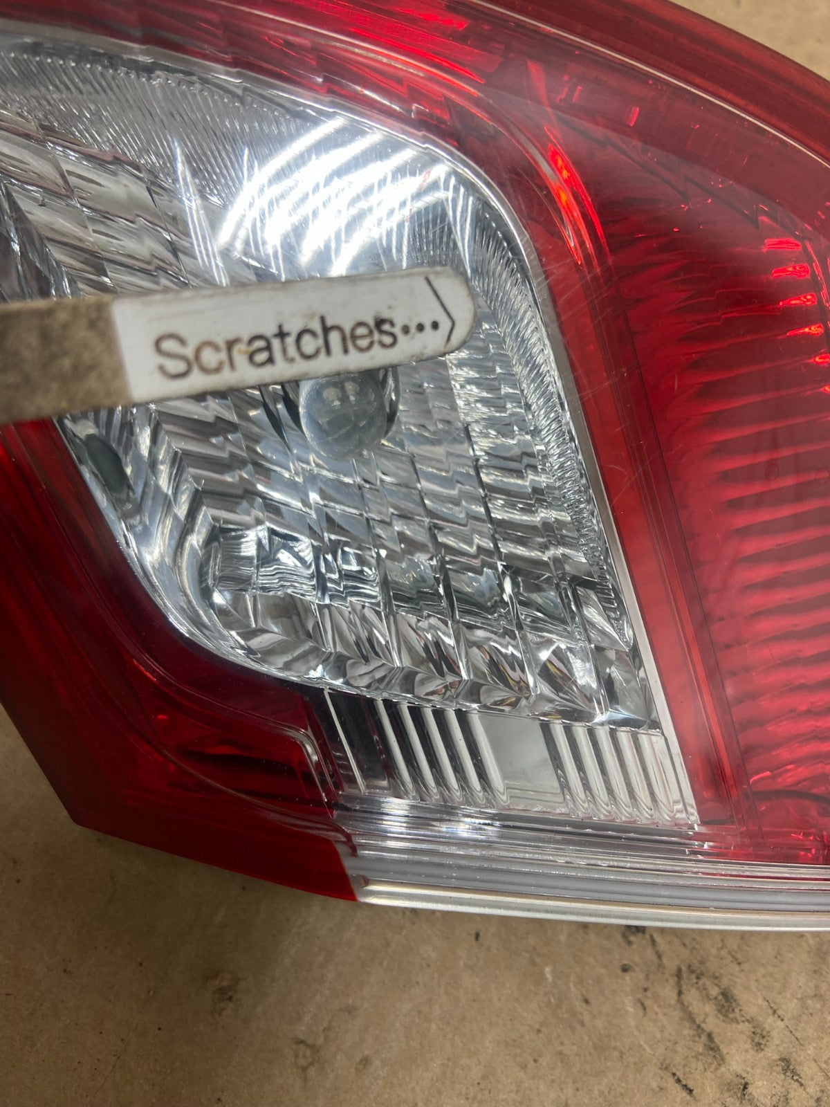 2010 - 2011 Toyota Camry Right Passenger RH Side Inner Tail Light AF97513