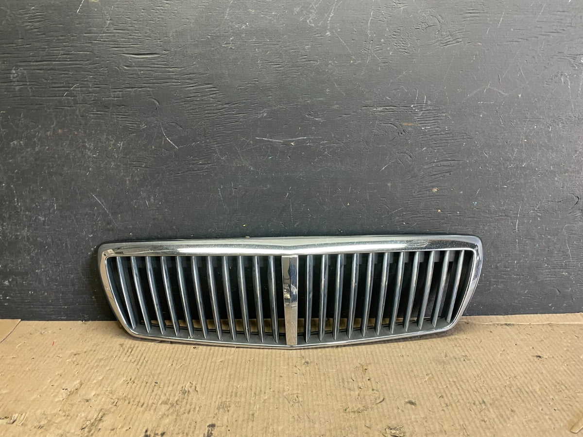 2002 to 2005 Hyundai XG350 Front Upper Grill Grille W/Emblem M2914 DG0