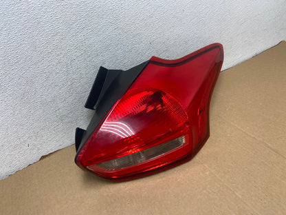 2015 to 2018 Ford Focus Tail Light Hatchback Right Passenger Side AG1965 LK2