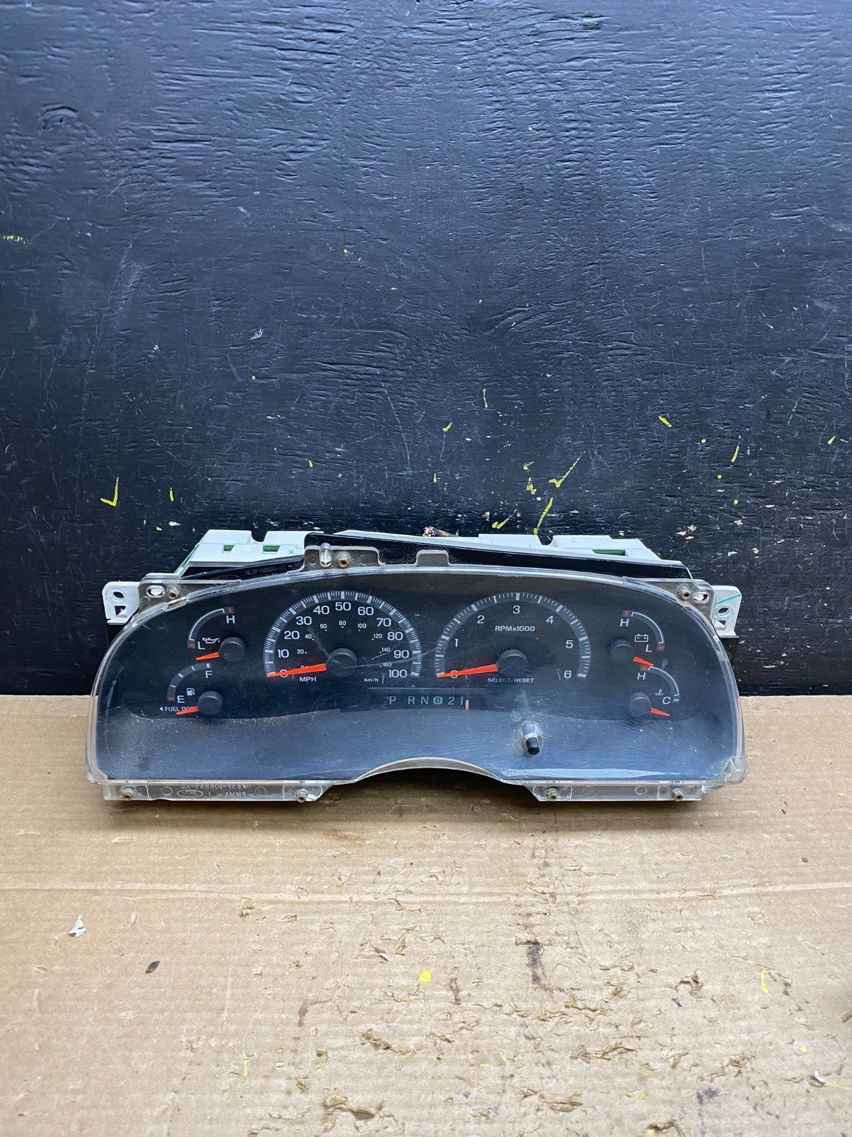 2000 2001 2002 Ford Expedition Speedometer Instrument Gauge Cluster Oem x1402 DG0