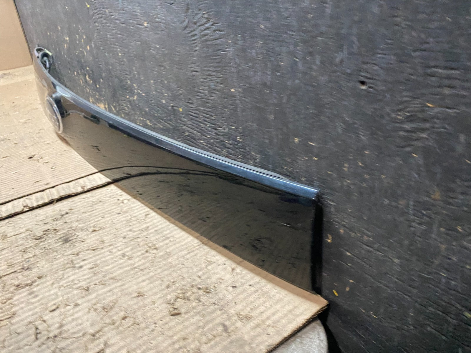2009 - 2013 Subaru Forester  Liftgate Tailgate Trunk Trim Molding W6106 DG1
