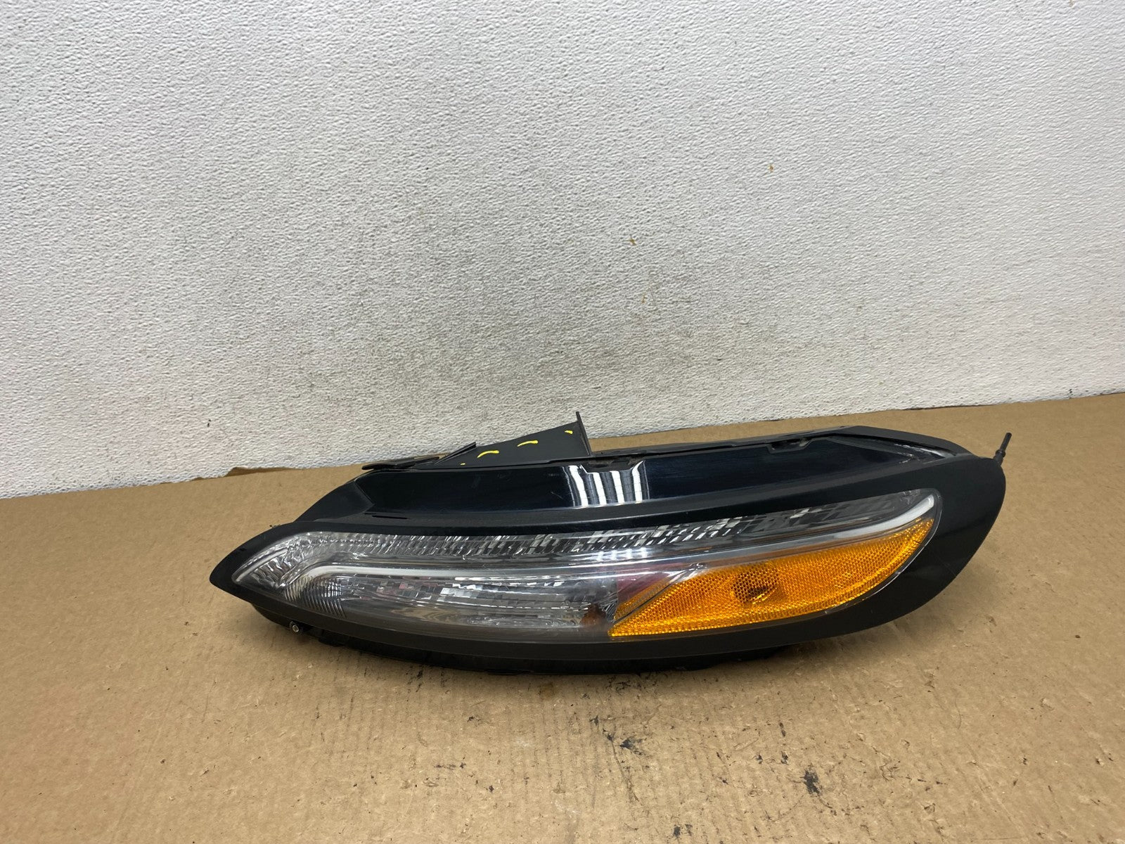 2014 - 2018 Jeep Cherokee Left Driver LH Side LED Headlight AG2453 DW0