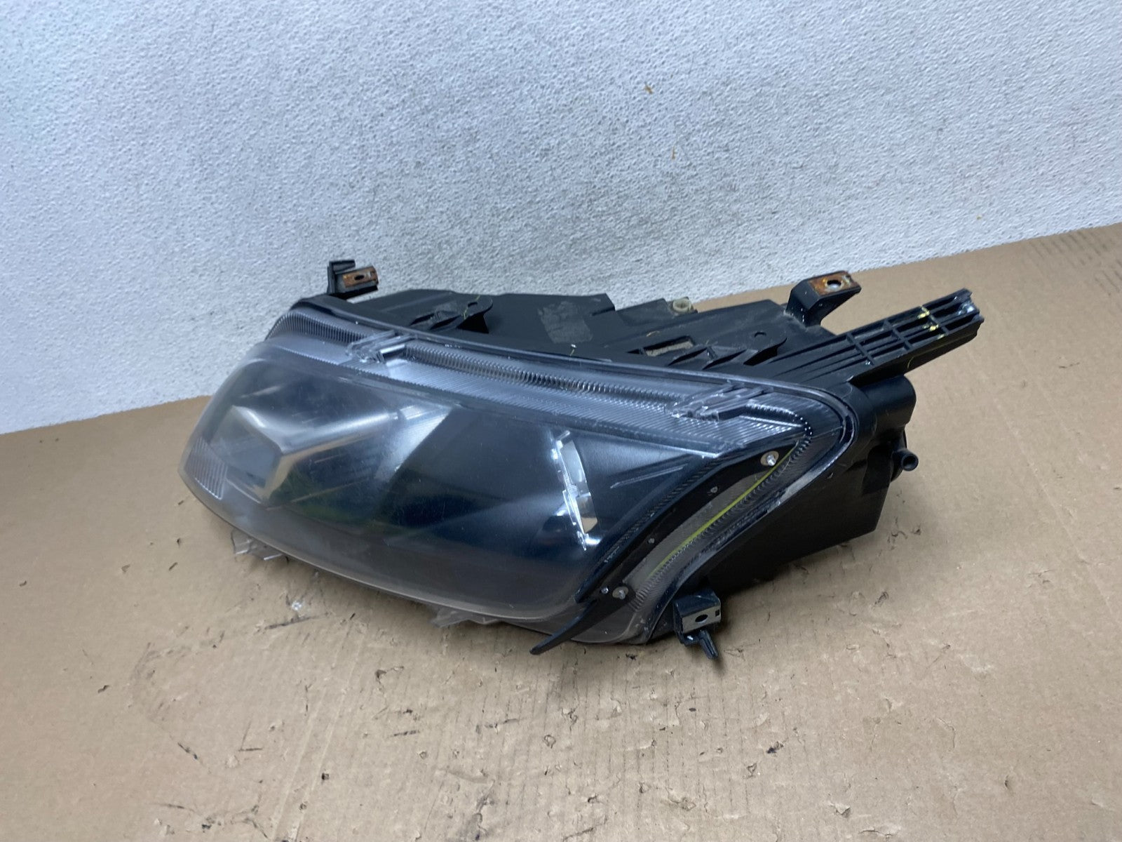 2010 2011 2012 Ford Fusion Left Driver LH Side Headlight Halogen AG7001 DW1