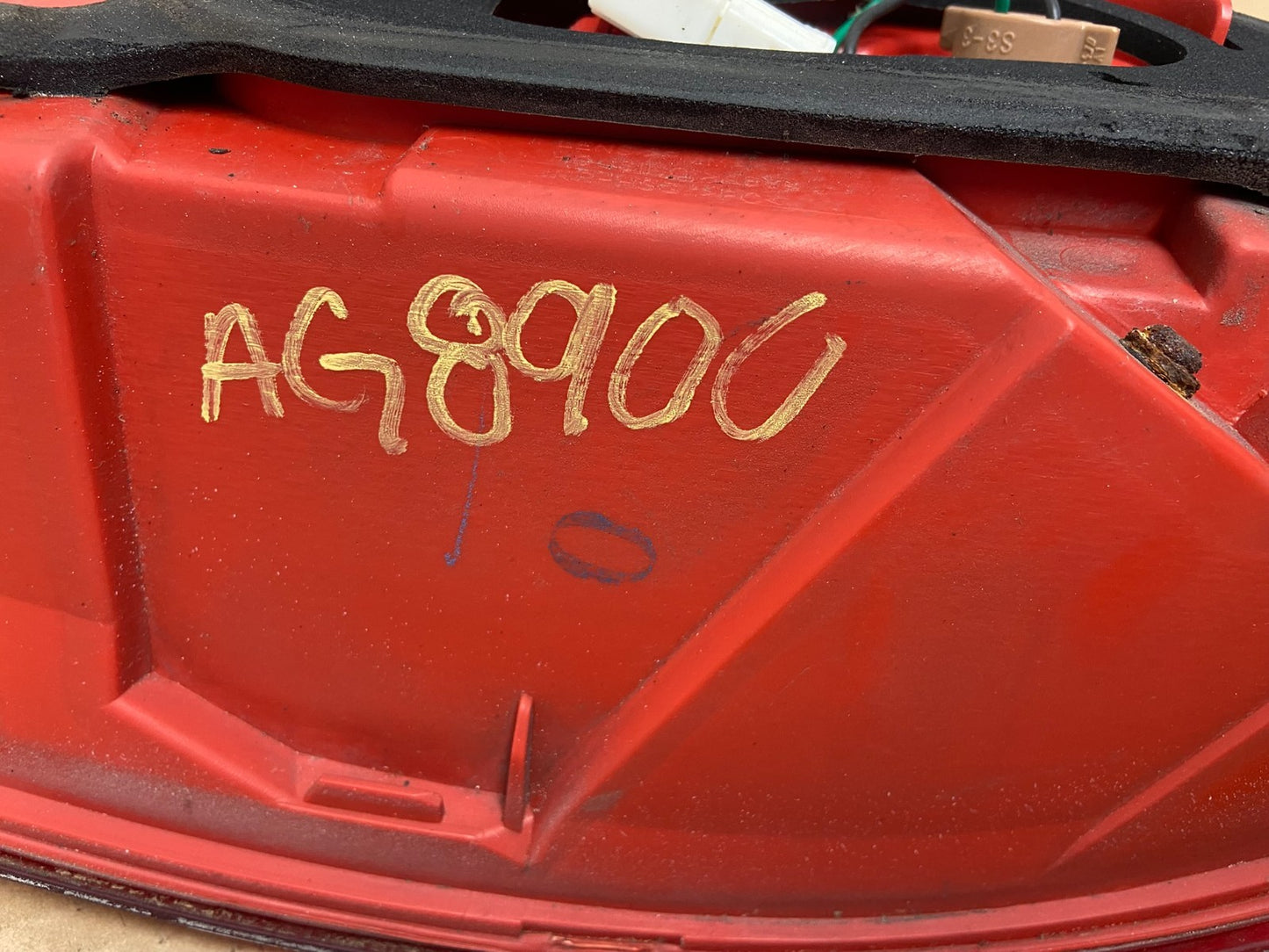 2007 to 2013 Infiniti G35 G37 Sedan Left Driver LH Side Tail Light AG8900 DW6