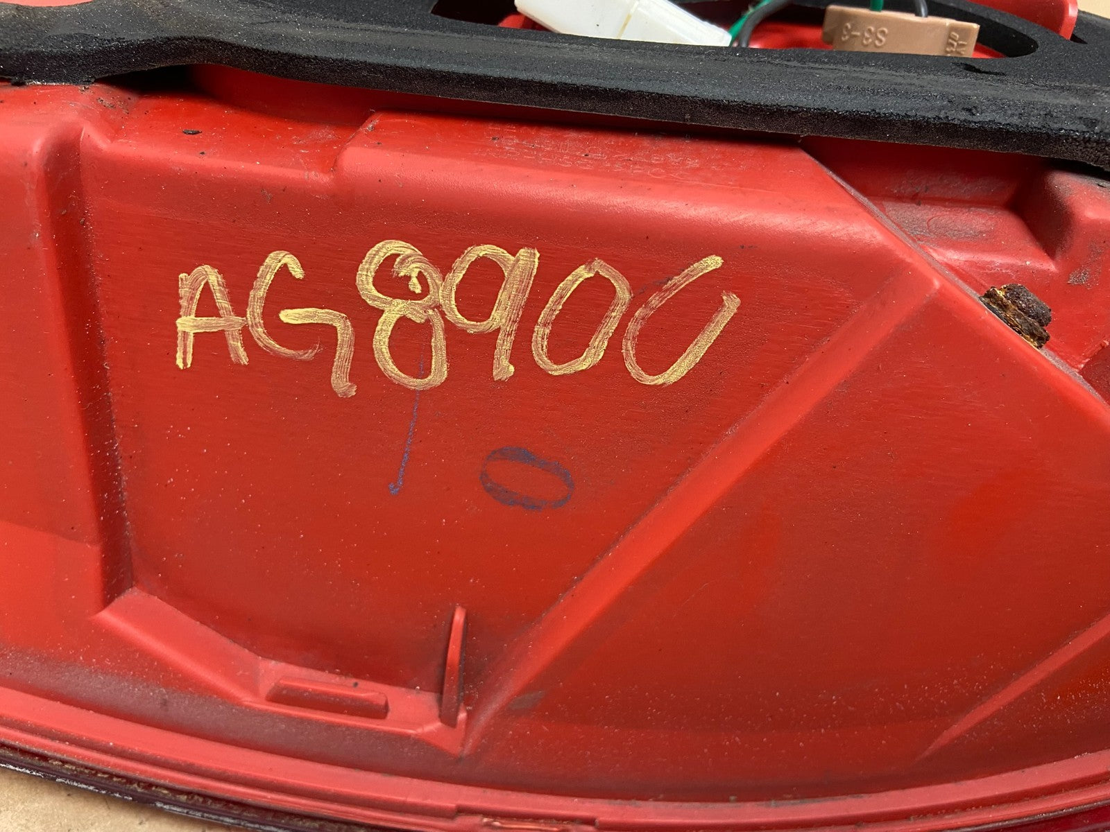 2007 to 2013 Infiniti G35 G37 Sedan Left Driver LH Side Tail Light AG8900 DW6