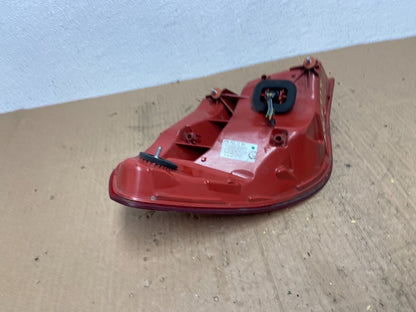 2009 to 2012 Bmw 7-Series F01 F02 750i Right Passenger Tail Light OEM AB8515 DW5