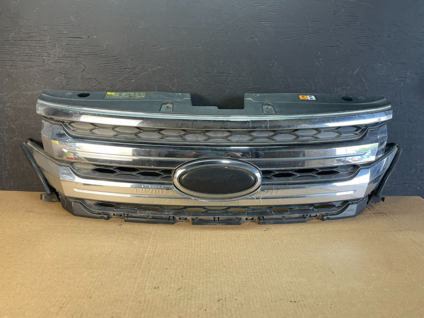 2011 2012 2013 Ford Edge Front Upper Chrome Grille Grill AF3777 DG0