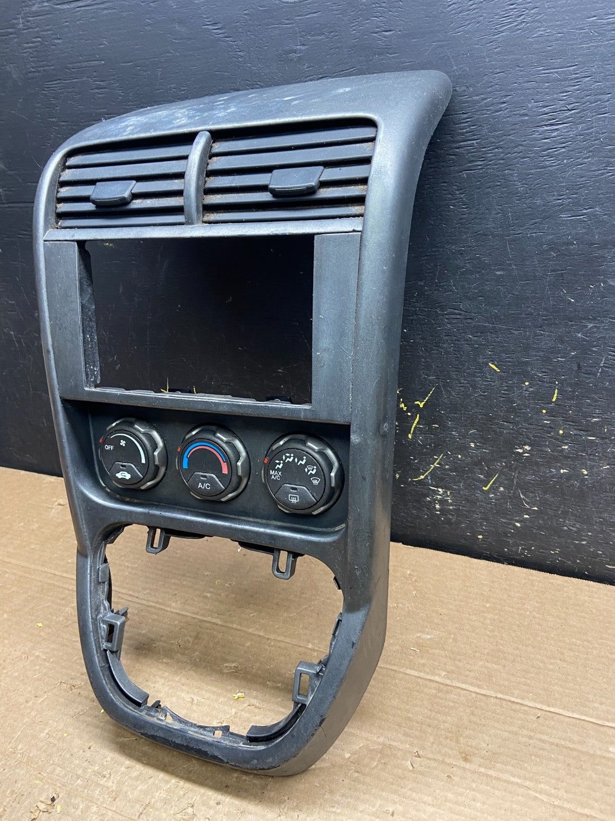 2003 to 2008  Honda Element Radio Climate Control Shifter Bezel OEM W1887 DG1