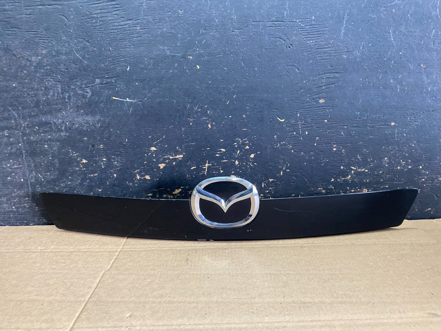 2007-2012 Mazda CX-9 CX9 Trunk Lid Panel Rear View W/O Camera y9296 DG0