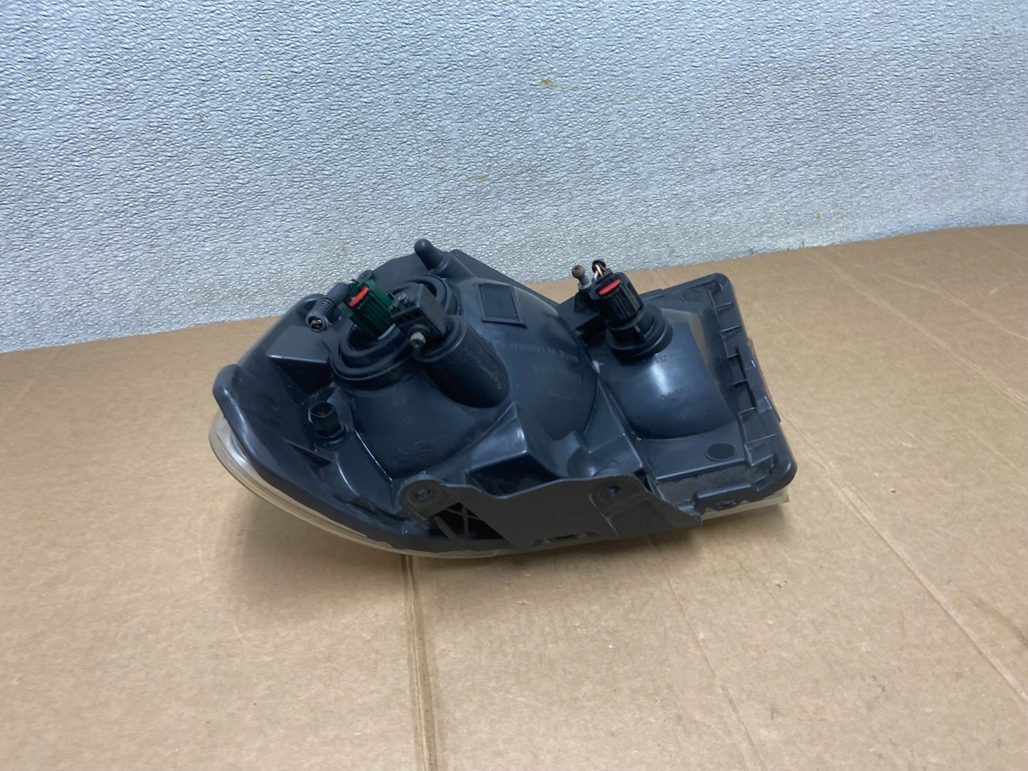 2007 2008 2009 Dodge Durango Right Passenger RH Side Headlight AD2463 DW4