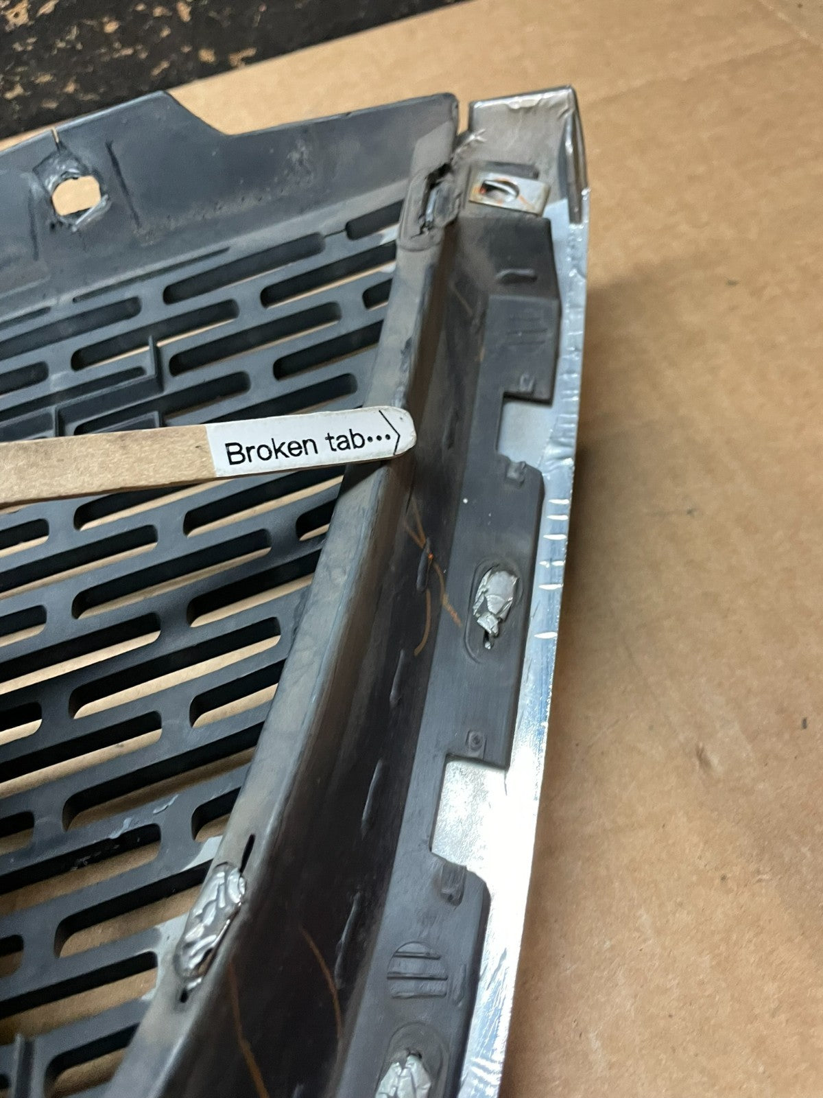 2007 to 2012 GMC Acadia Front Upper Grill Grille Oem aa9039 DG11