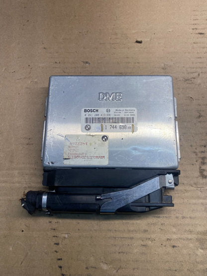 1993 1994 1995 BMW 525i 325i ECU ECM Engine Control Module Computer AE2164 DG0