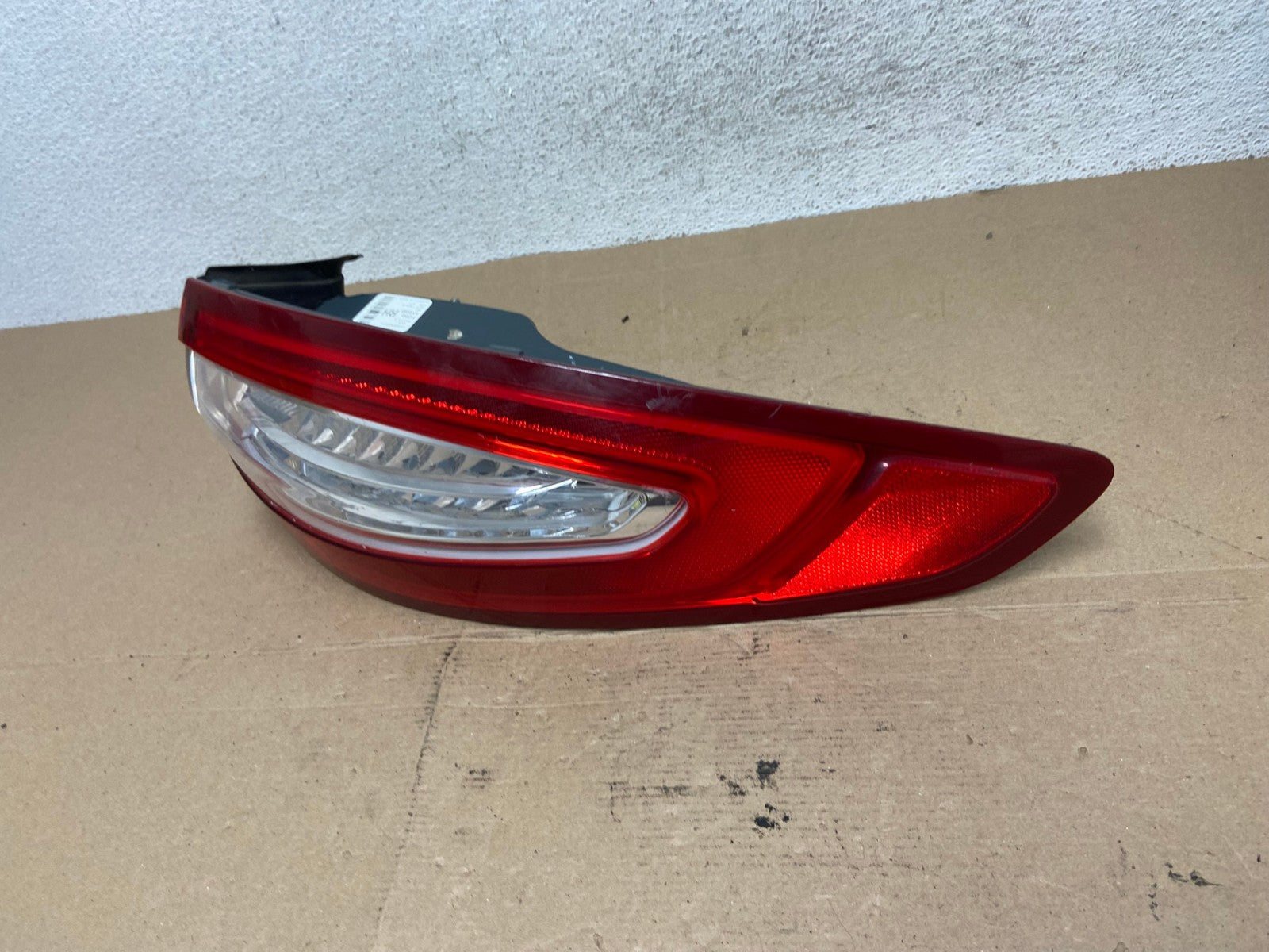 2013 to 2016 Ford Fusion Right Passenger RH Side Tail Light AF4437 LK1