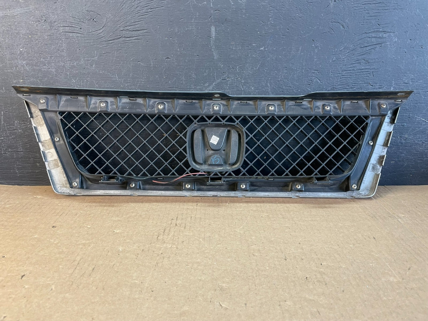 2003 2004 2005 2006 Honda Element Front Upper Grill Grille AD0259 DG3