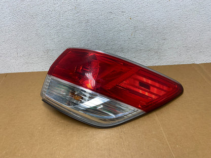 2013 to 2016 Nissan Pathfinder Passenger Right Side Tail Light AD8913 DW0