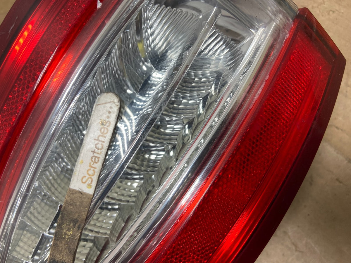 2013 to 2016 Ford Fusion Left Driver LH Side Tail Light AI9271 LK3
