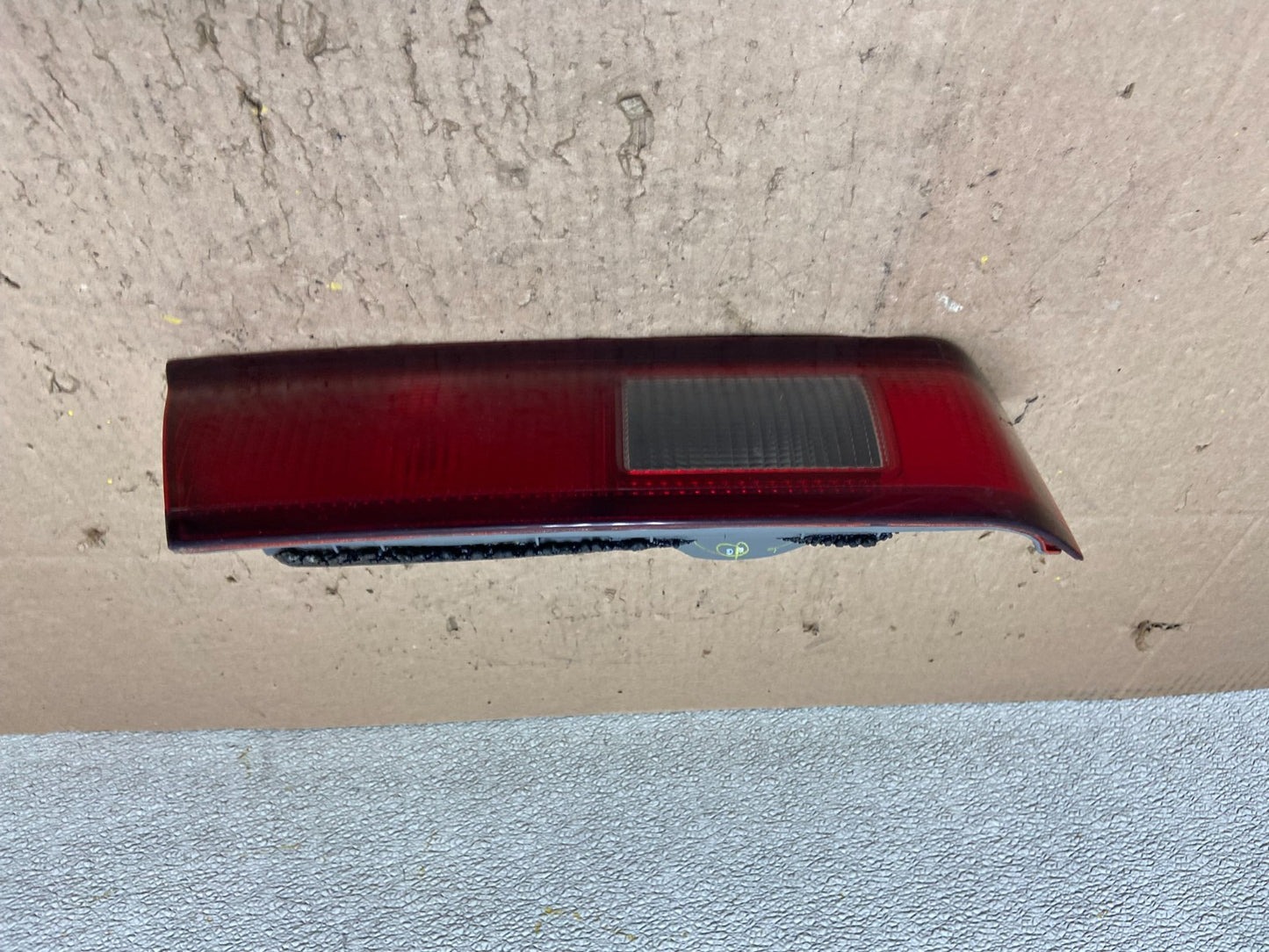 1997 1998 1999 Toyota Camry Tail Light Inner Left Driver LH Inner Oem Y3016 DW0