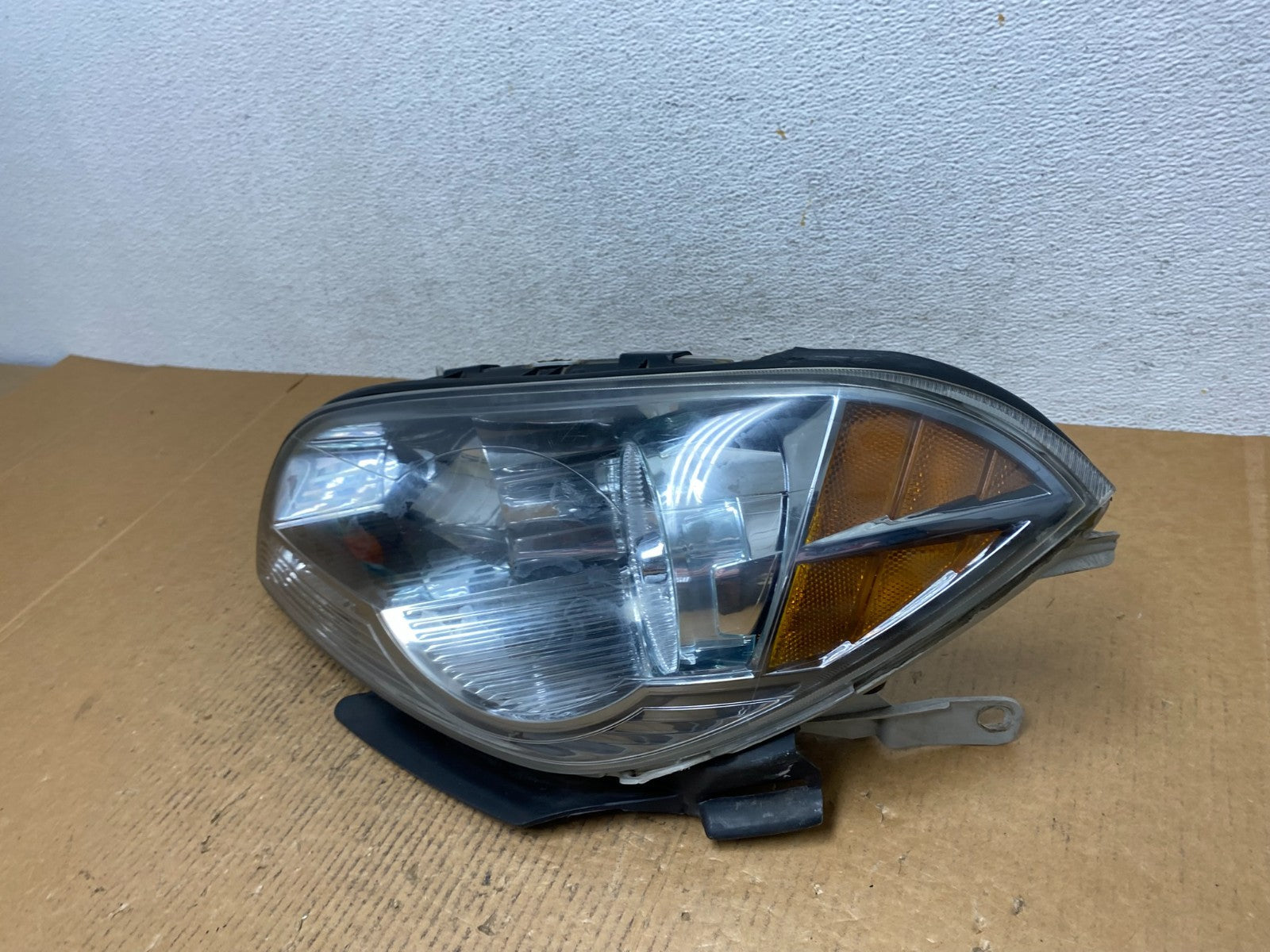 2008 to 2012 Chevrolet Malibu Left Driver LH Side Headlight AE1179 DW1