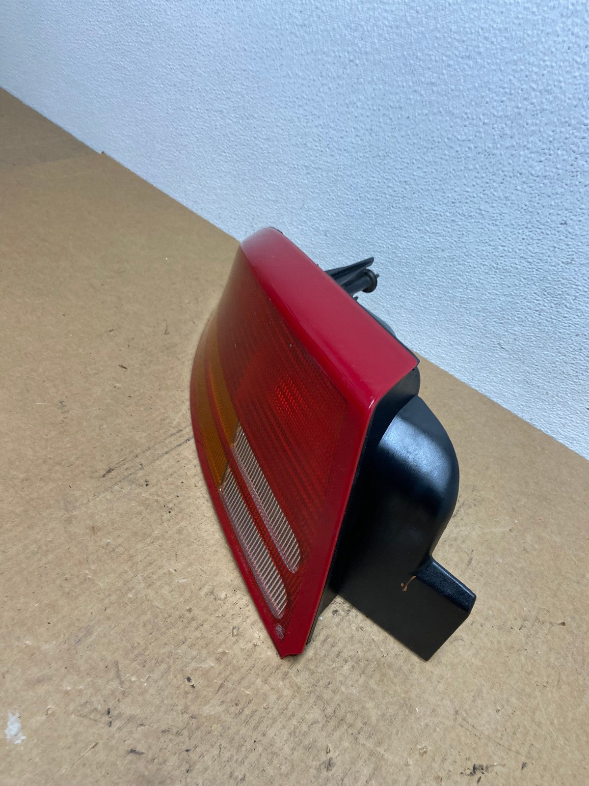 1998 to 2004 Dodge Intrepid Left Driver LH Side Tail Light AC2881 LK1