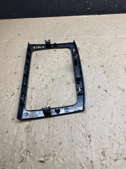 2006 to 2010 Volkswagen Passat Radio Dashboard Bezel Trim Cover u4817 DG4