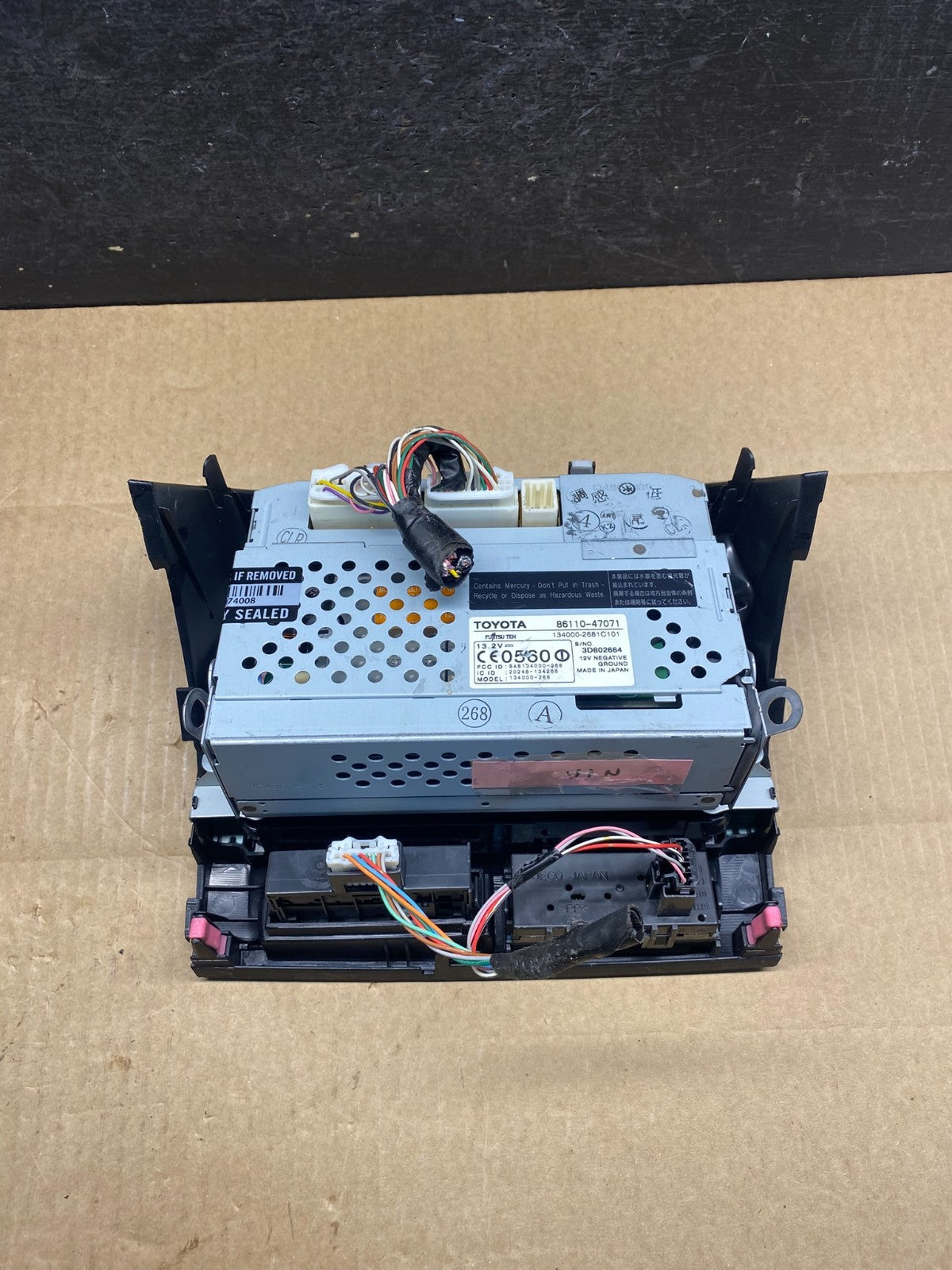 2004 to 2005 Toyota Prius Radio Stereo Receiver Screen Display AG9515 DG5
