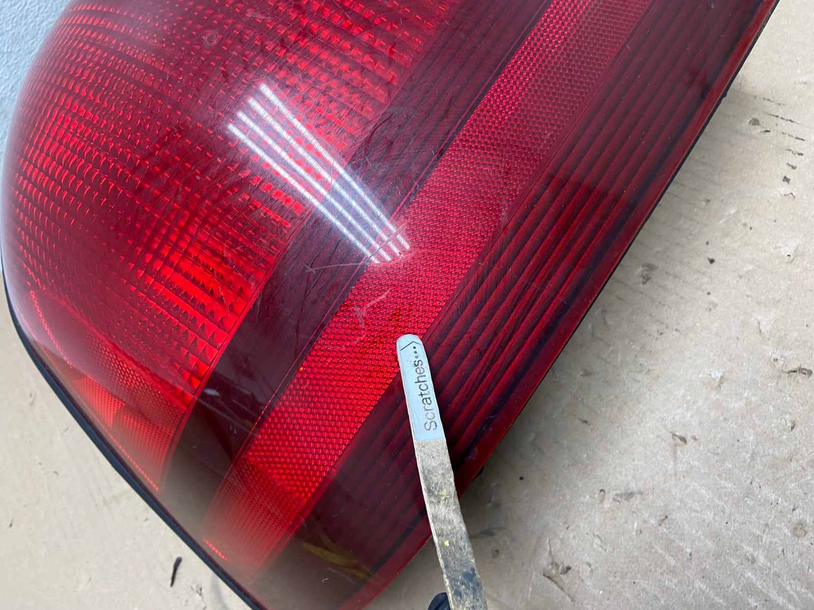2003-2011 Mercury Grand Marquis Left Driver Lh Side Tail Light AE8768 LK3